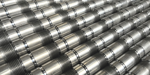 Filetage par roulage et usinage